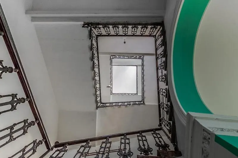 Studio Six Budapest Hotel